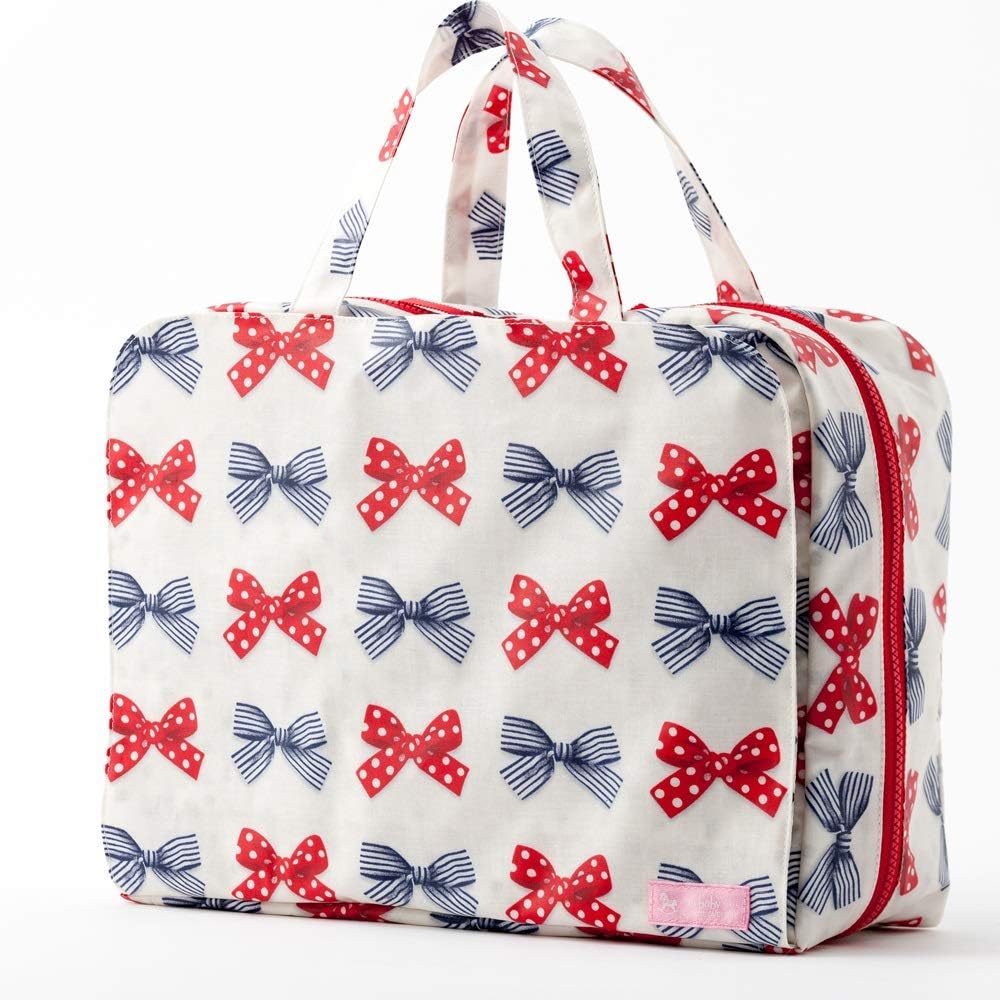 Amazon Co Jp いつでも安心お出かけおむつポーチ バッグタイプ おしりふき収納 取り出しやすい おしゃれ ポルカドットとストライプのフレンチリボン スケアー地 アイボリー B日本製 おもちゃ