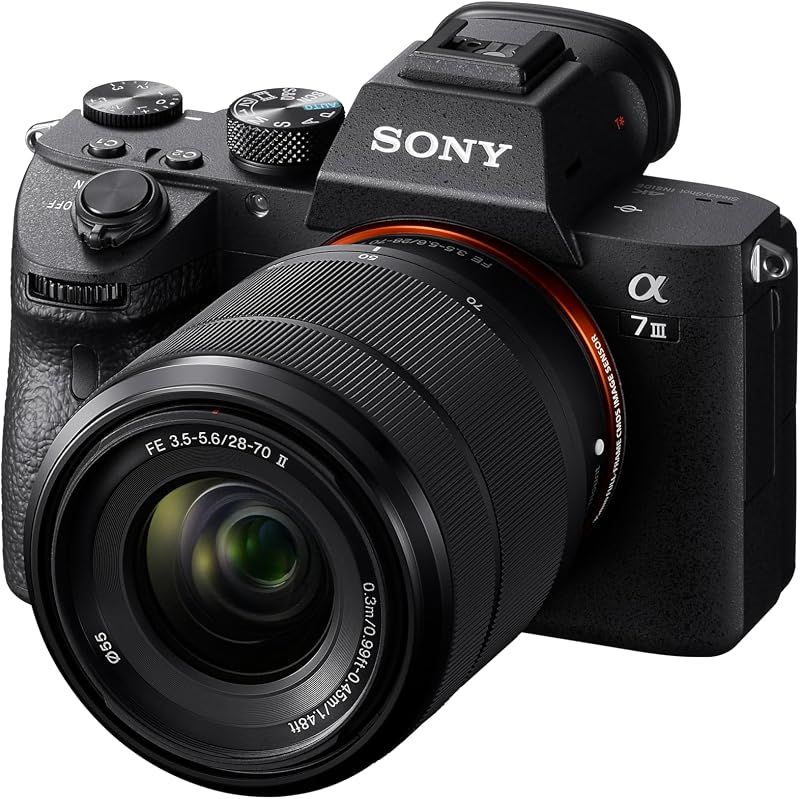 Alpha 7 III Fotocamera full frame con obiettivo 28-70 mm – 24,2 MP, video 4K, autofocus veloce da 0,02 s, scatto continuo da 10 fps, stabilizzazione a 5 assi, ideale per foto e video