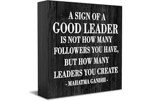 HTBIG Inspirational A Sign of A Good Leader Desk Decor Wooden Box Sign Office Decor Rustic Black Wood Block Plaque Box Sign for Leader Boss Mentor Home Office Desk Shelf Table Decoration Leadership Gift