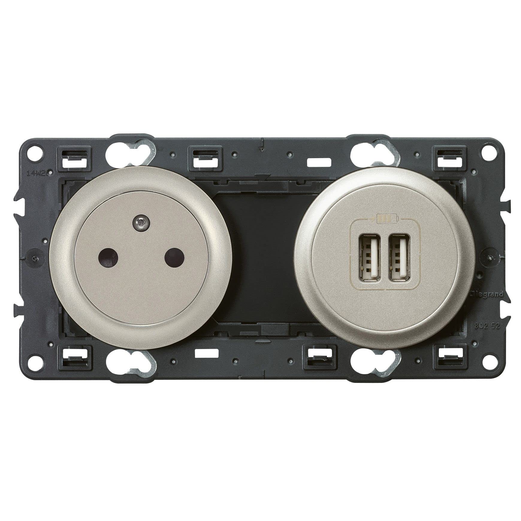 Legrand Céliane Plug with Earth/Two USB Sockets, 250V, Grey, 099518, 250 voltsV