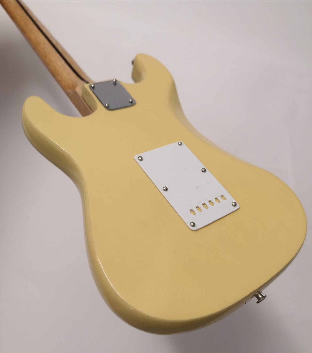 Jimi Hendrix: 1968 White, Miniature Guitar Replica, Music Gifts, Handmade Ornamental 1/4 Scale, Includes a Display Box - Image 4
