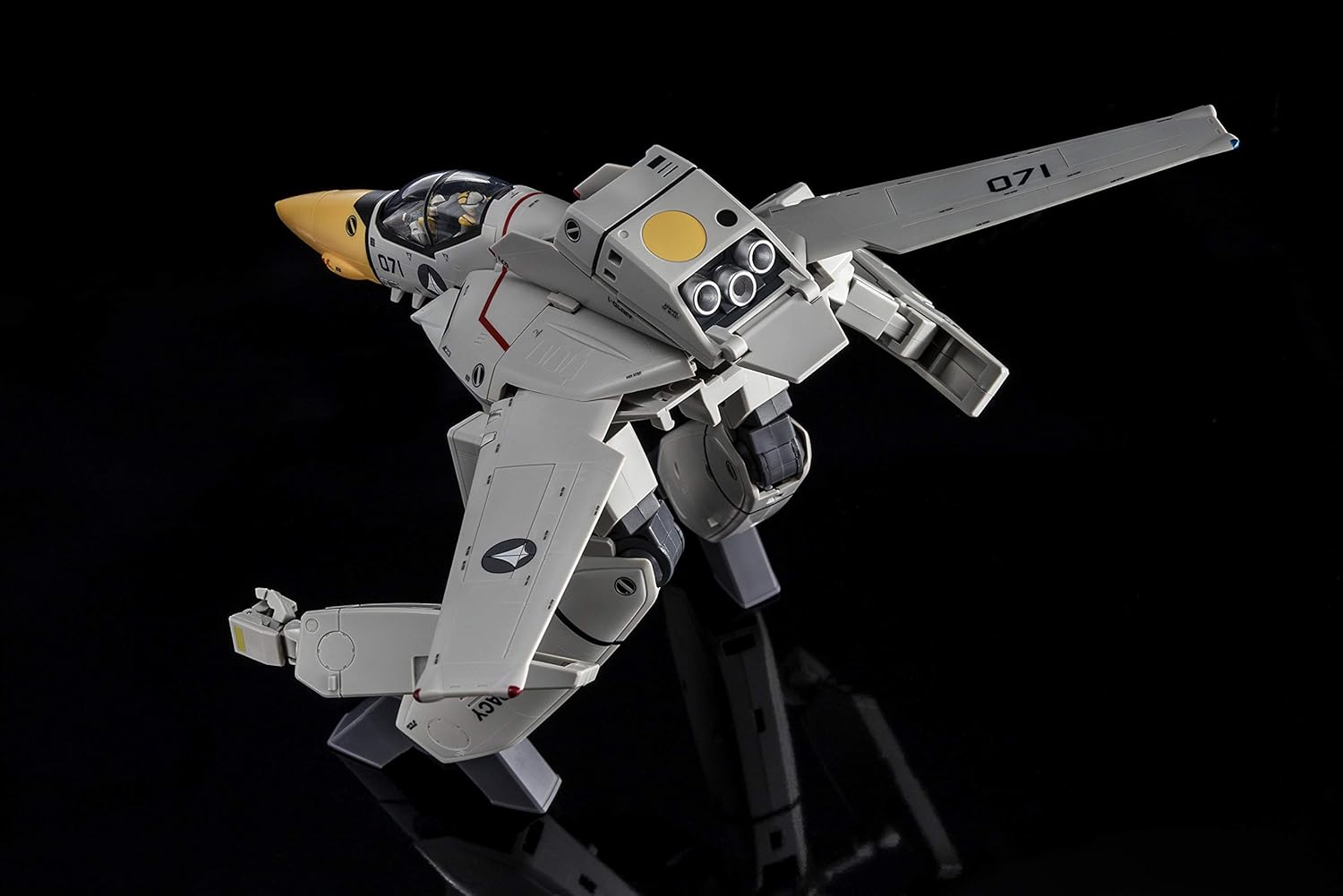 Amazon Com Complete Transformation 1 60 Ve 1 Elint Seeker Premium Finish Super Dimension Fortress Macross Do You Remember Love Toys Games