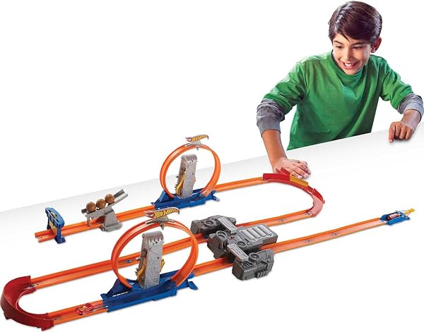 HOT WHEELS TOY CAR TRACK SET, TRACK BUILDER PLAYSET TOTAL TURBO TAKEOVER WITH 1:64 SCALE VEHICLE, MOTORIZED BOOSTER & MULTIPLE CONFIGURATIONS