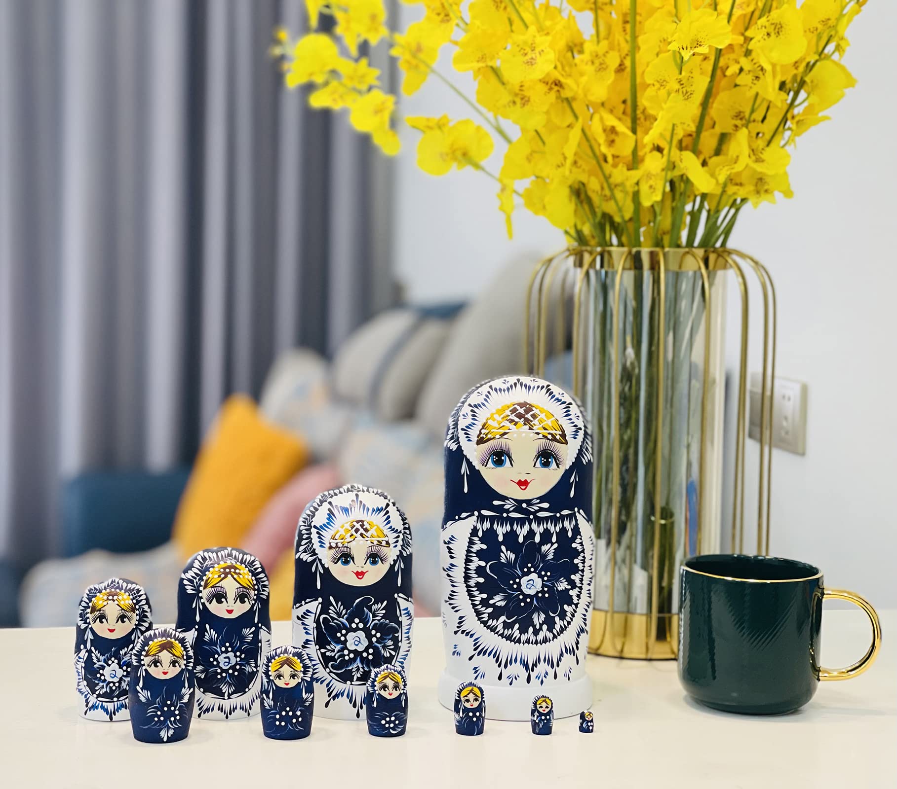 MINMEER Russian Nesting Dolls for Kids, Wooden Matryoshka Dolls 10 Piece Set, Cute Handmade Stacking Toys and Nesting Dolls for Toddlers, Russian Christmas Decorations