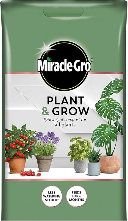 Miracle Gro Plant Grow Lightweight All Plant Compost 6l Easy Carry Pack Amazon Co Uk Garden Outdoors