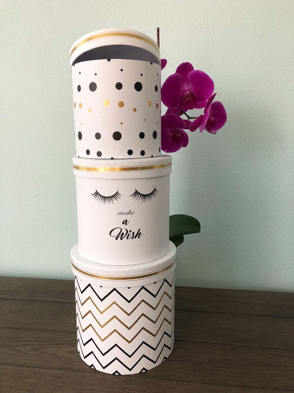 flowers in hat box usa