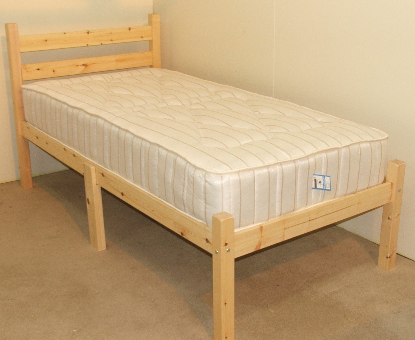 STRICTLY BEDS&BUNKS Somerset Pine Bed Frame including Sprung Mattress (20cm), 2ft 6 Single