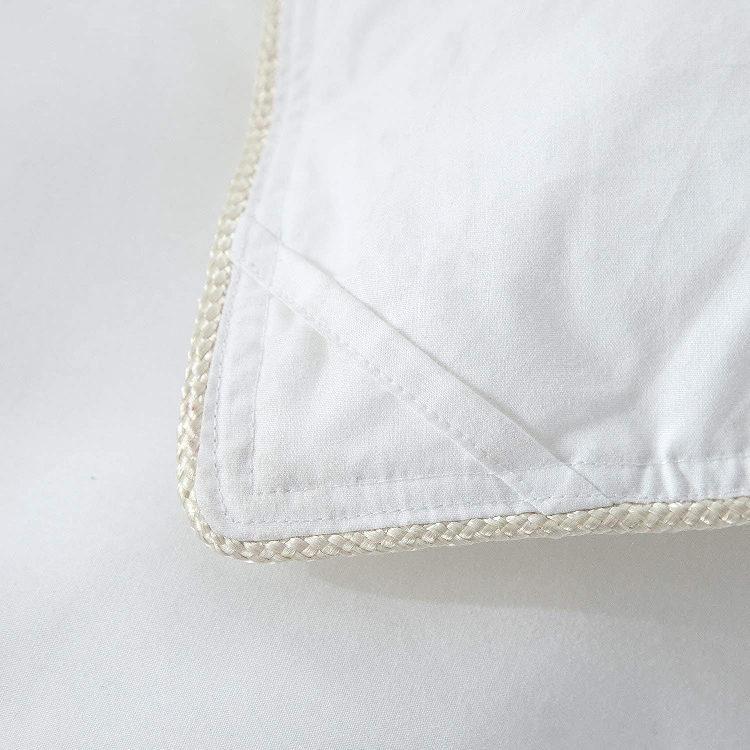 Egyptian Bedding 600-Thread-Count Egyptian Cotton Siberian Goose Down Comforter, 750 Fill Power, Baffle Box Design - Solid White (Queen Size): Home & Kitchen