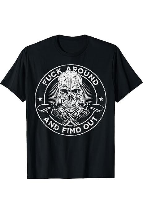 Amazon.com: Desk Neighbor - T-Shirt : Clothing, Shoes & Jewelry