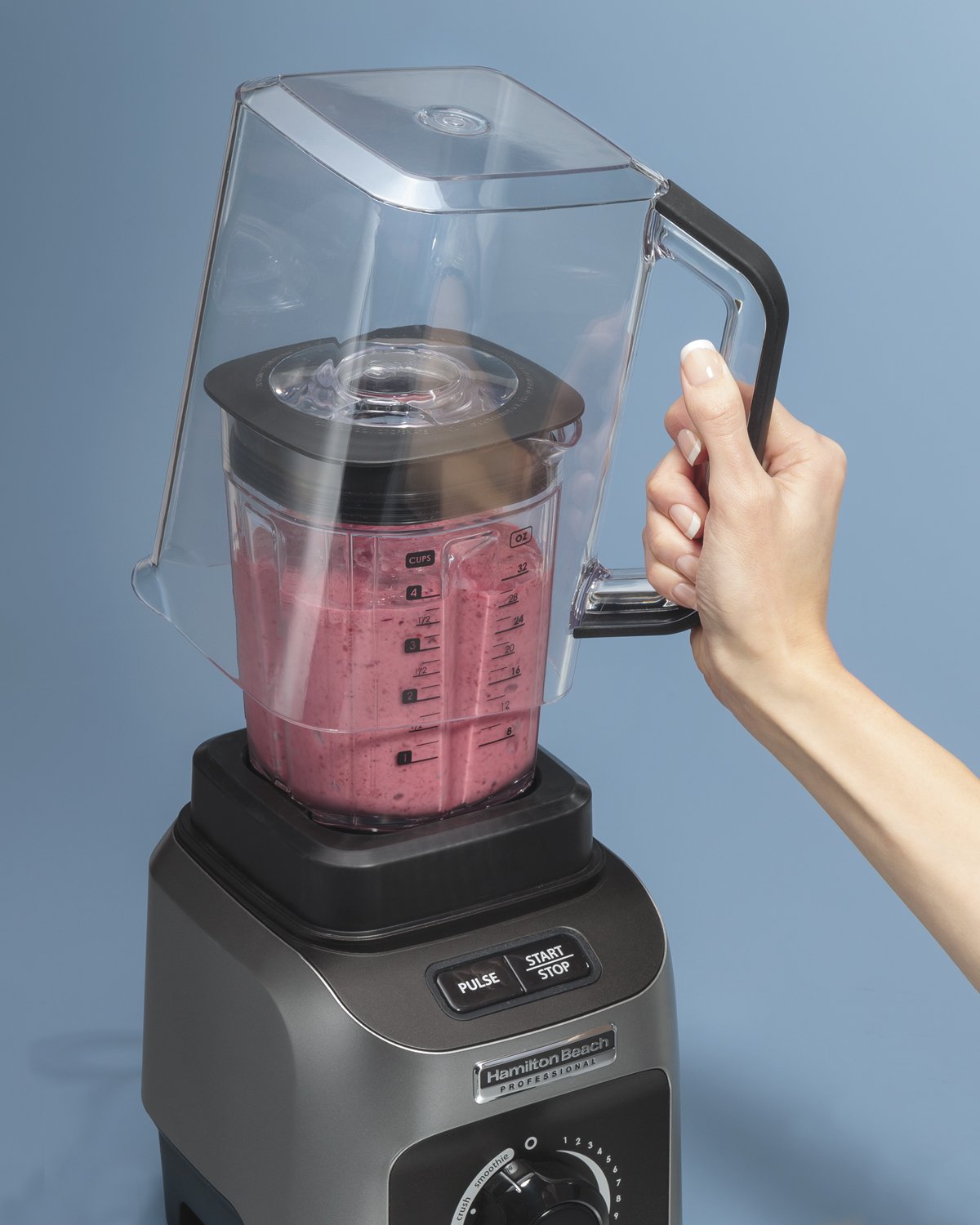 Hamilton Beach Professional 1500W Quiet Shield Blender with 32 oz BPA