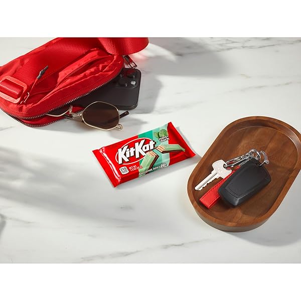 KIT KAT DUOS DARK CHOCOLATE MINT WAFER CANDY BARS, 1.5 OZ (24 COUNT)