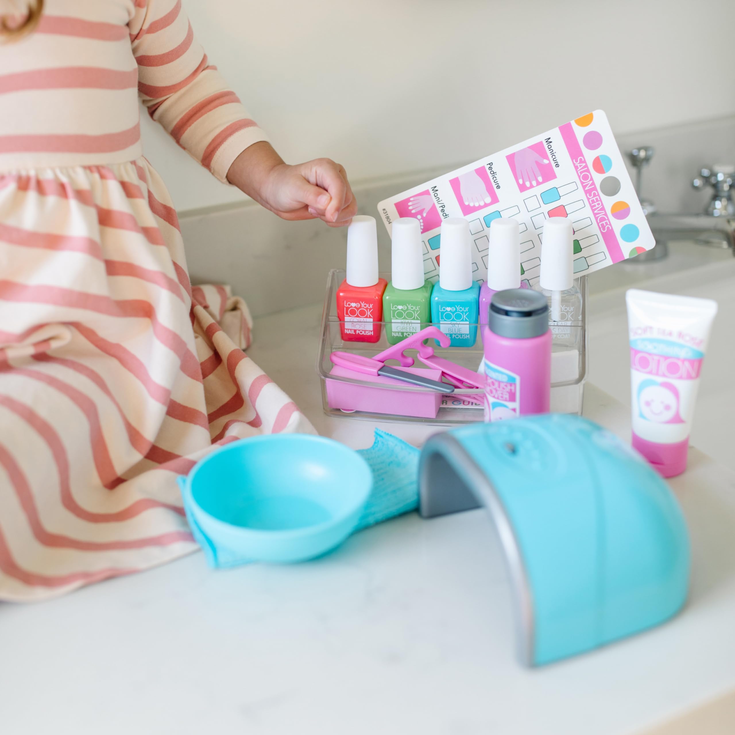 Melissa & Doug Love Your Look Pretend Nail Care Play Set – 20 Pieces for Mess-Free Play Mani-Pedis (Does NOT Contain Real Cosmetics), Pink