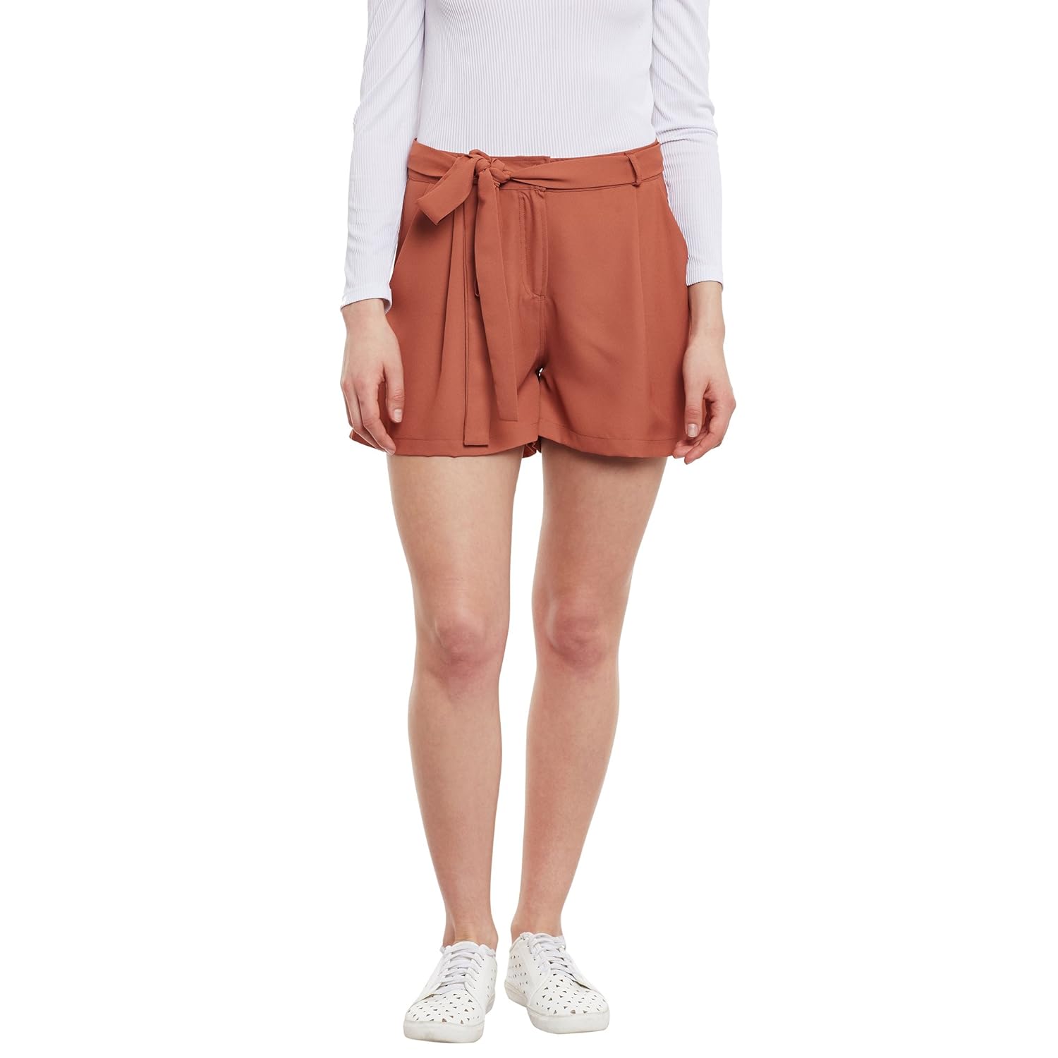 pleated shorts with belt