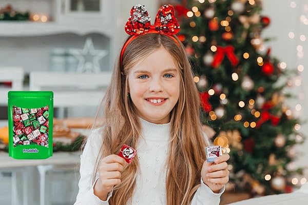 FRUIDLES CHRISTMAS ELF ON THE SHELF CHOCOLATE, MILK CHOCOLATE PARTY BAG FILLERS, INDIVIDUALLY WRAPPED FOILS, RESEALABLE BAG, DAIRY (HALF-POUND)