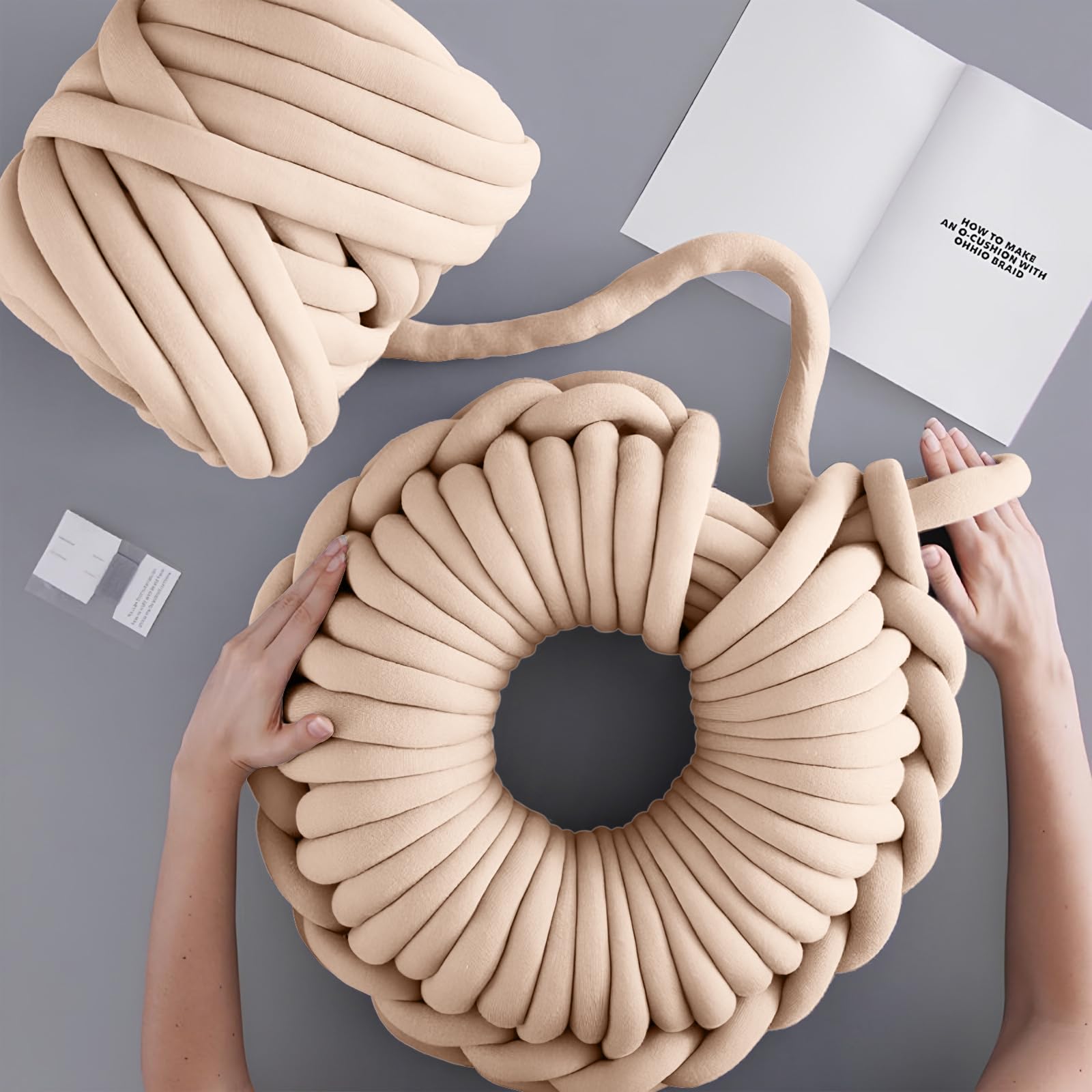 500g/20m Chunky Cotton Tube Yarn, Filling Cotton Yarns 2cm Thick Warm Breathable, Blanket Core Yarns Polyester Machine Washable, Tubular Thread for Arm Knitting DIY Sofa Cushion Pillow Pet Bed (Beige)