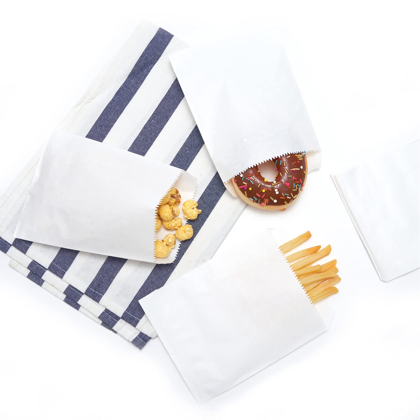Photo 1 of 100-pack 4x6 Inches White Kraft Paper Bags for Bakery Cookies Treats Snacks Sandwiches Popcorn Small Gift bag