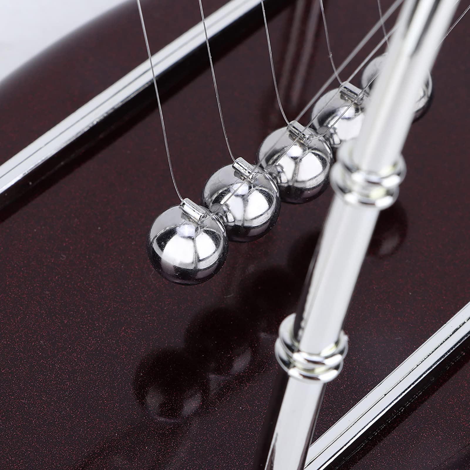 Newtons Cradle, Pendulum Balance Balls Motion Desk Swinging Kinetic Balls Desk Decoration Stress Relief Fun Science Physics Fidget Accessories for Home Office Living Room Desktop Teacher(M)