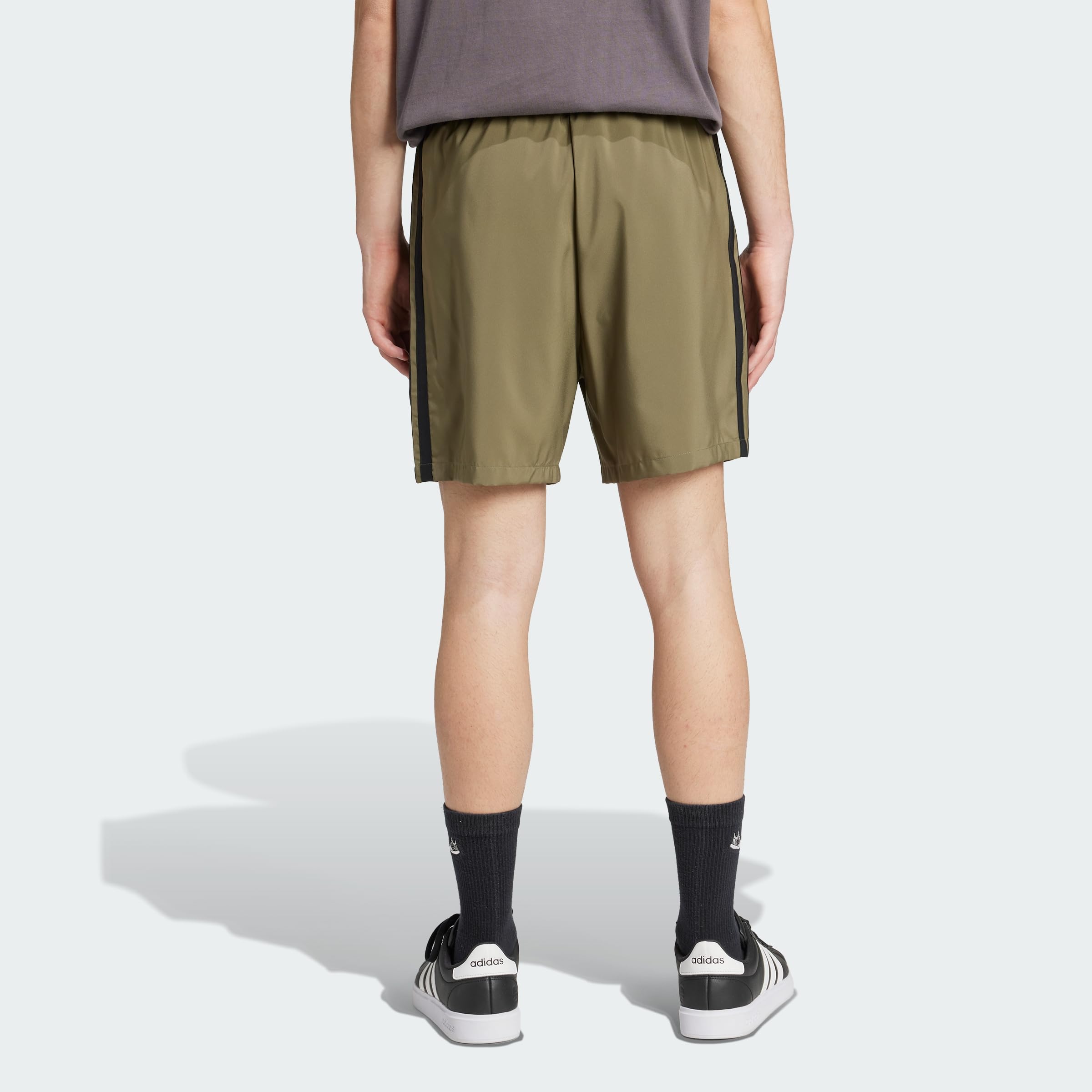adidas Herren Essential Three Stripes Chelsea Base Short Shorts, Olive Strata/Black, L 4