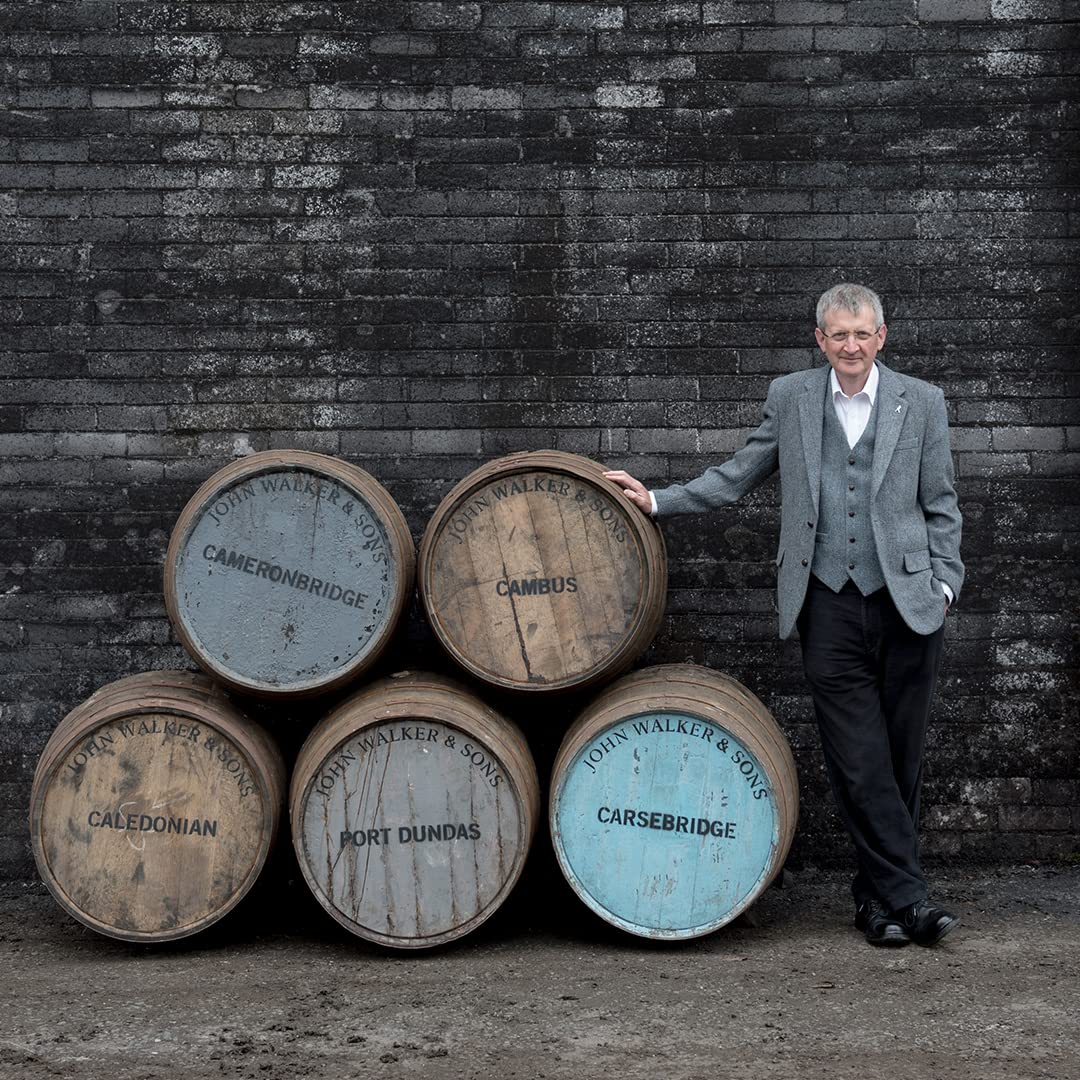 Johnnie Walker Blue Label, Blended Scotch Whisky, aromatisch, blended in den 4 prominentesten, schottischen Whisky-Regionen, 40% vol, 700ml Einzelflasche 7