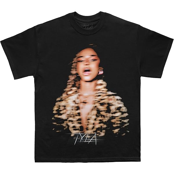 Amazon.com: Tyla Cross Portrait T-Shirt, MD : Clothing, Shoes