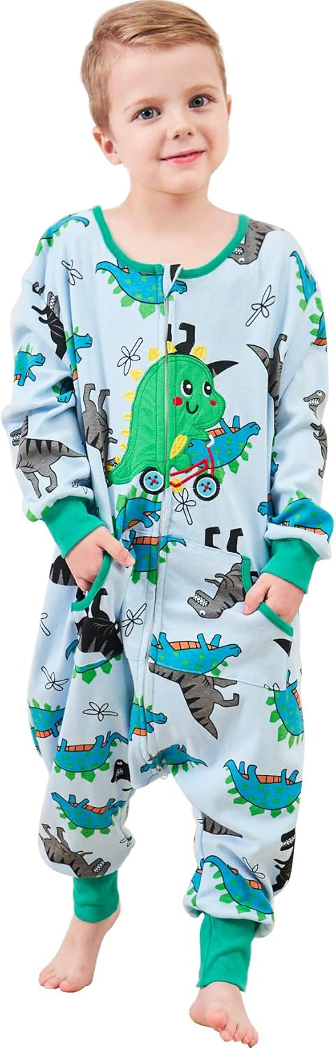 wearable blanket with feet