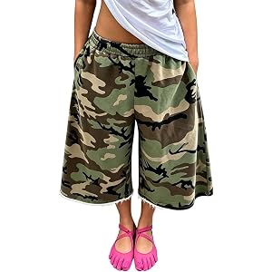 NRTHYE Women Camo Sweat Shorts Baggy Jorts Wide Leg Capri Pants | Wide leg bermuda army fatigue cropped pants,Trendy elastic