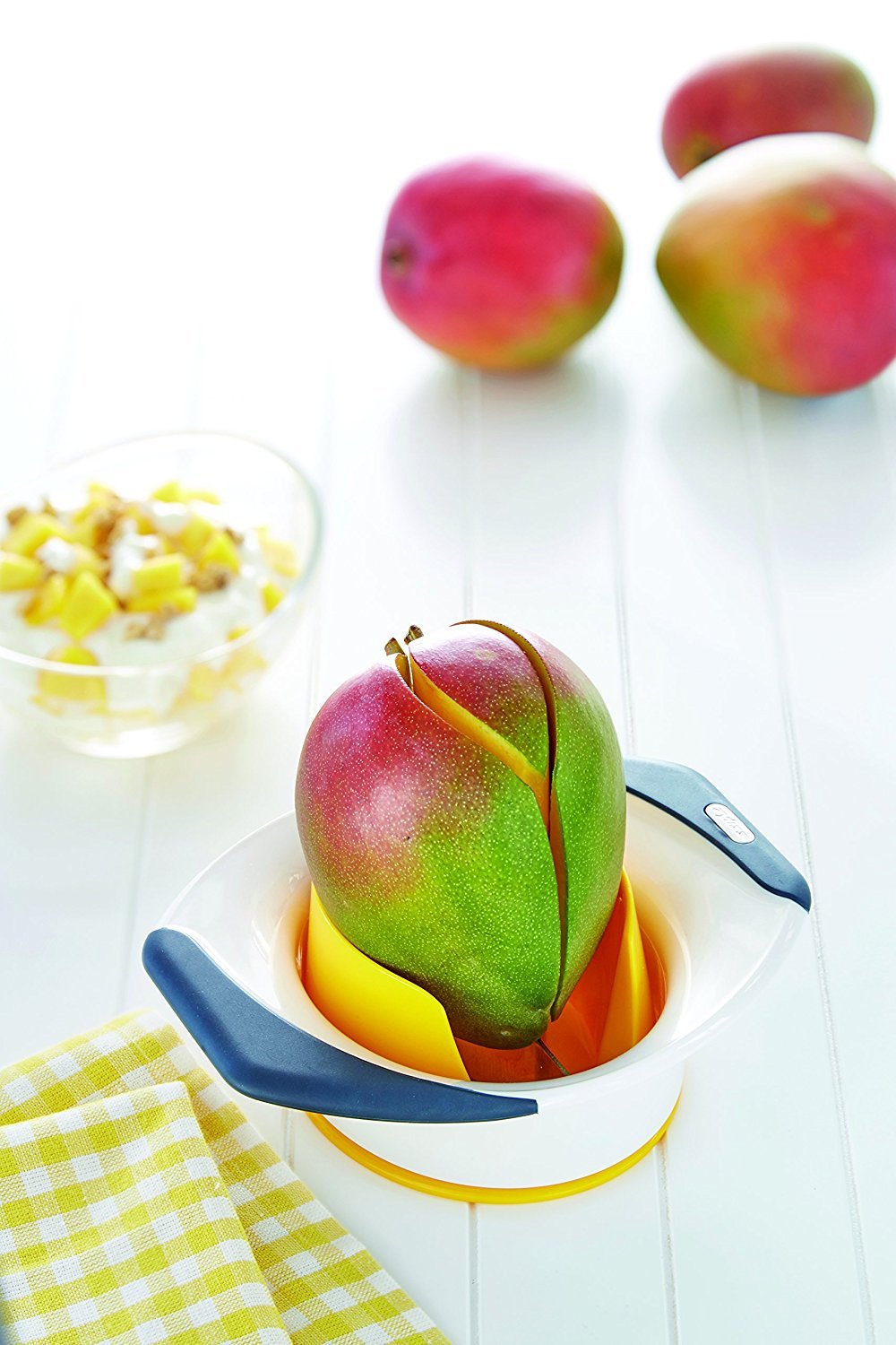 ZYLISS 3-in-1 Mango Slicer, Peeler and Pit Remover Tool