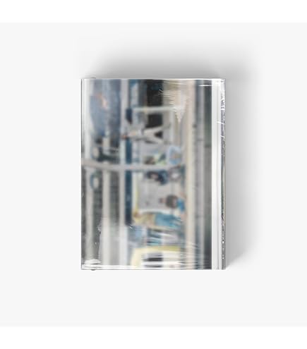 Amazon.com: TOMORROW X TOGETHER (TXT) Album SANCTUARY - The Star