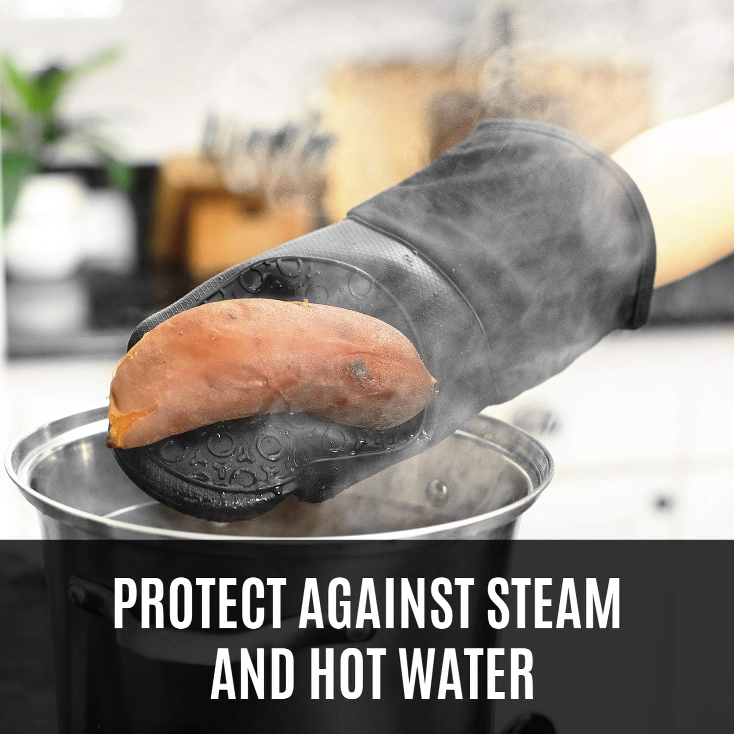 HOMWE Silicone Oven Mitts and Pot Holders, 4-Piece Set, Heavy Duty Cooking Gloves, Kitchen Counter Safe Trivet Mats, Advanced Heat Resistance, Non-Slip Textured Grip, Black: Home & Kitchen