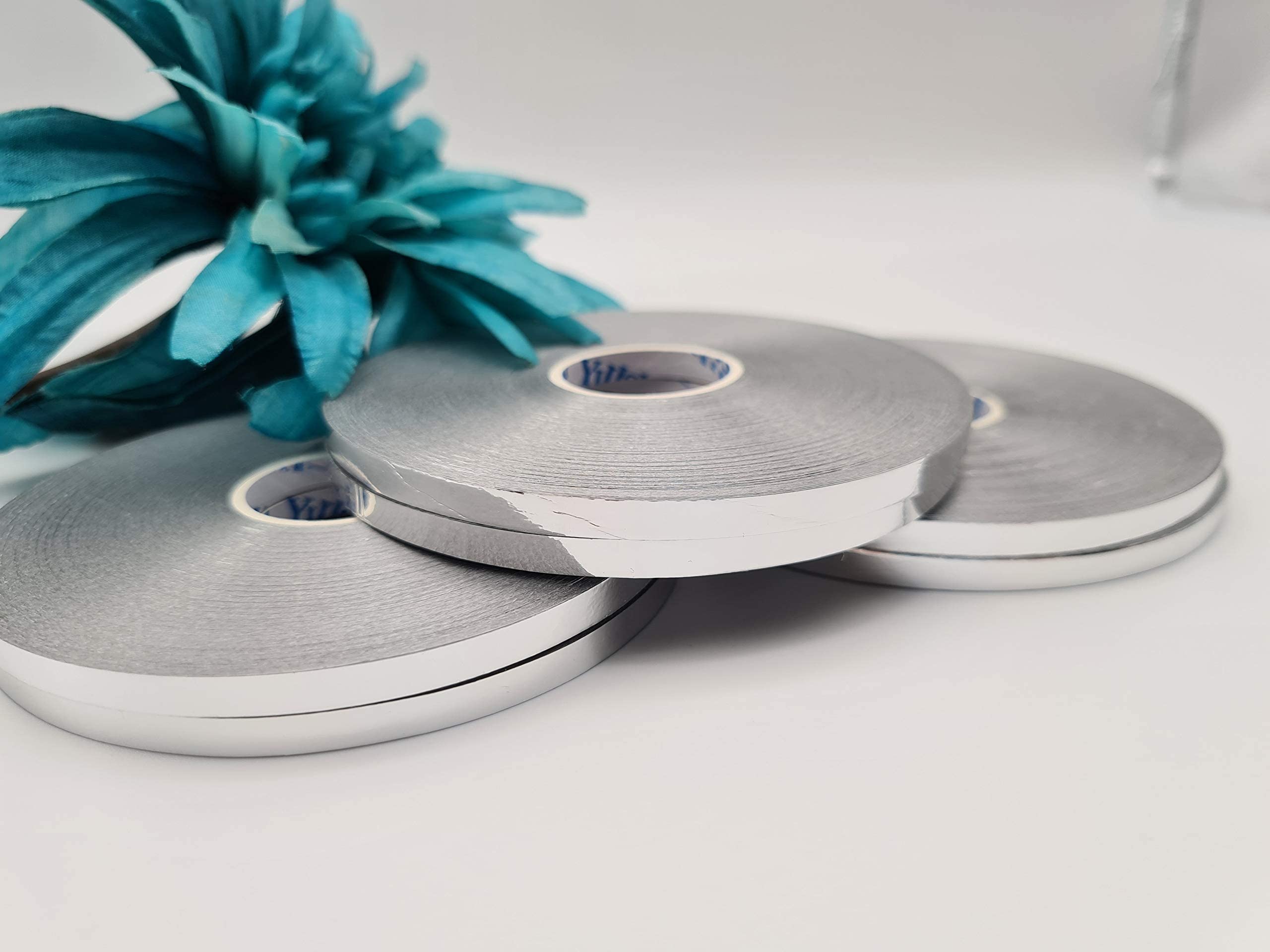 Metallic Curling Ribbon Silver Curling Ribbon for Balloons Gift Wrapping Presents Crafts Wrapping Ribbon Wedding Birthday Christmas New Year Decoration 200 Meters