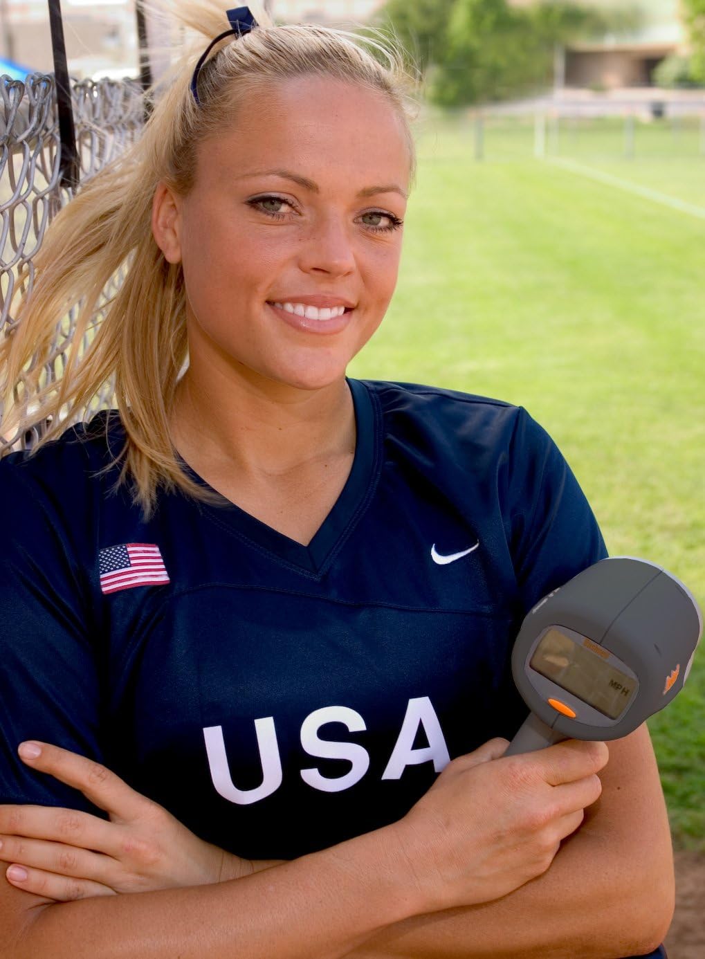 Bushnell Velocity Speed Gun: Sports & Outdoors