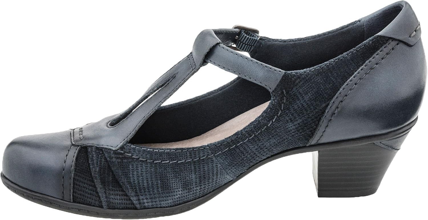 earth wanderlust t strap