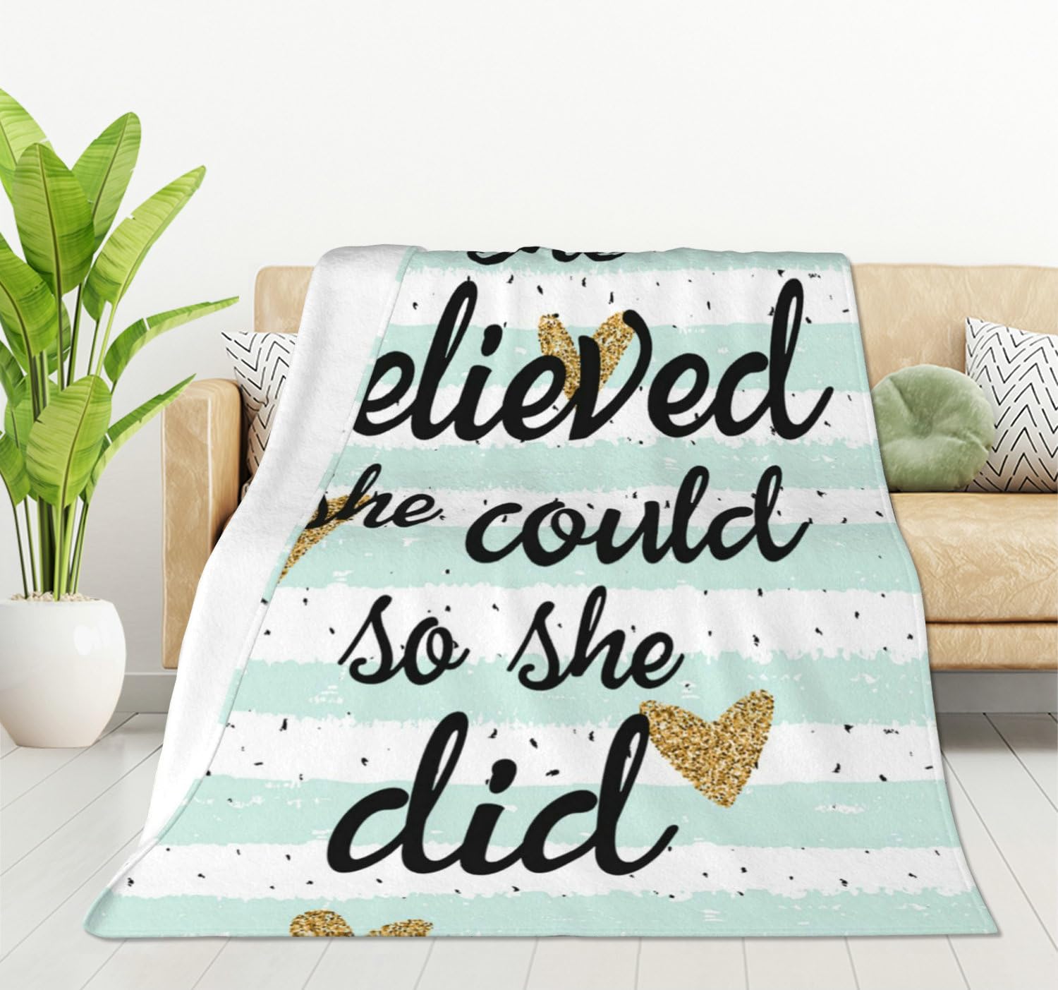 HGOD DESIGNS Heart Throw Blanket with Inspirational Quote She believed she could so she did Soft Blankets and Throws 100x130cm Caring for Women Men