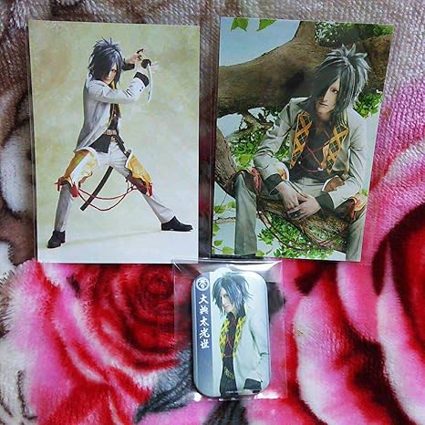 Amazon 舞台 刀剣乱舞 刀ステ 大典太光世 ブロマイド 缶バッジ 磯野大 アニメ 萌えグッズ 通販