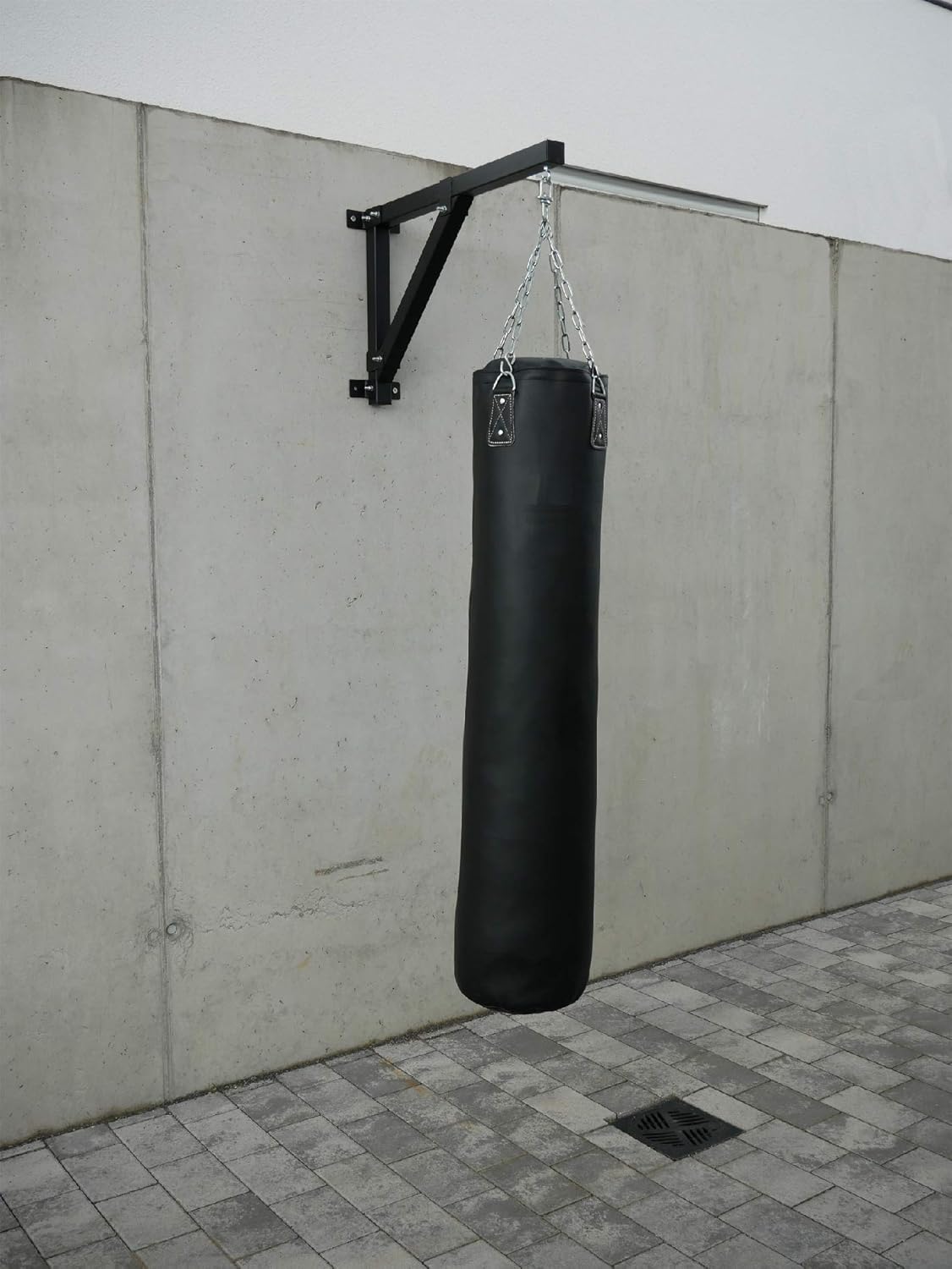 tradeNX NX® punching bag holder, wall mount, suspension for punching bag up to 180 kg. BigaMart