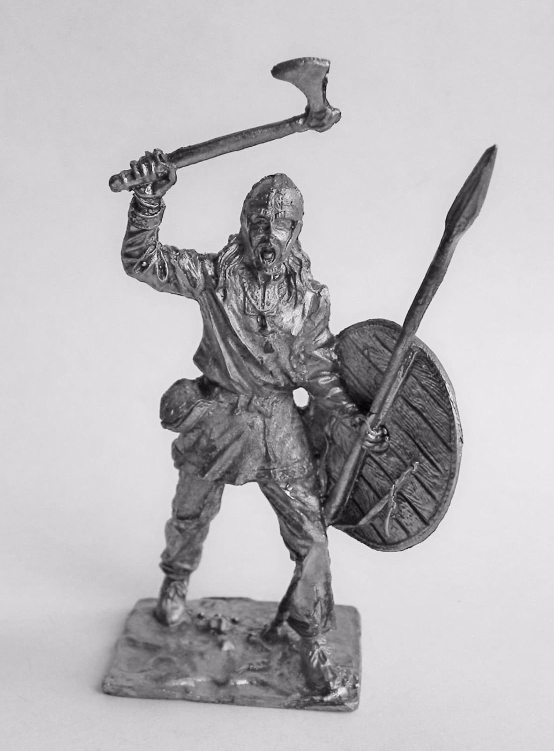 TIN HISTORY TIN FIGURES VIKINGS VIKING WITH THE AX AND THE SWORD 9 CENT. 75MM A9