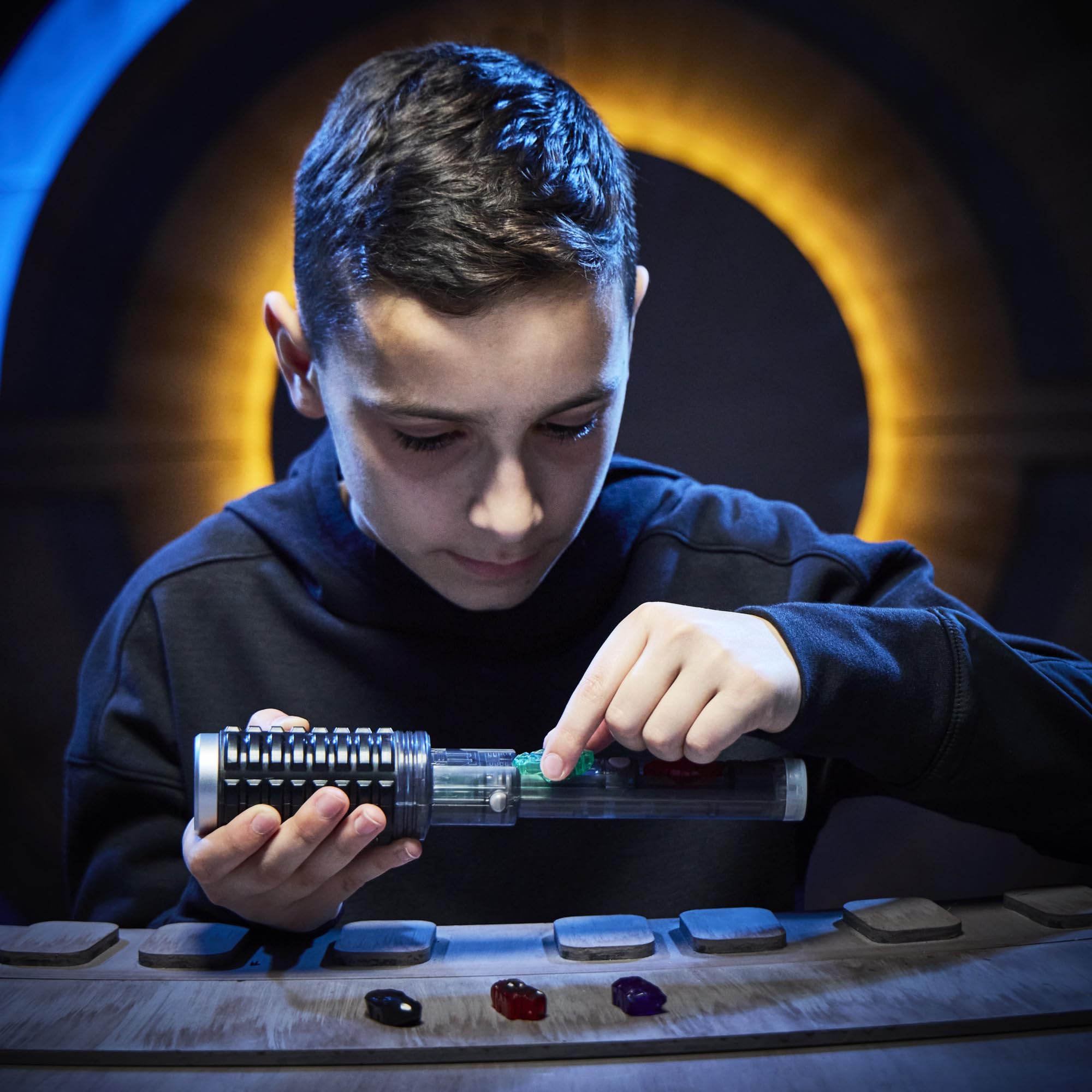 STAR WARS STAR WARS Power Crystal Lightsaber, 7 Colors & 10 Crystals, 50+ Color-Changing Combinations, Lights & Sounds, Toys for Boys & Girls, Kids, Ages 4+