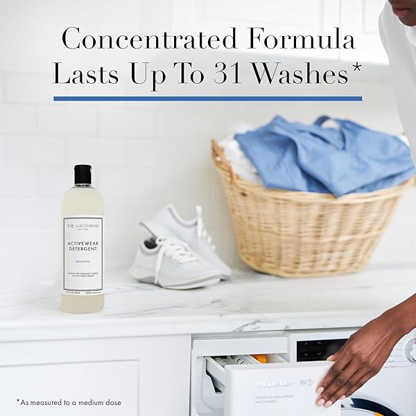 THE LAUNDRESS ACTIVEWEAR LAUNDRY DETERGENT, 32 OZ, MARINE FRAGRANCE, 4-IN-1 ENZYME BLEND FOR WORKOUT PERFORMANCE FABRICS, FIGHTS SWEAT ODORS & STAINS, USDA CERTIFIED BIOBASED PRODUCT (90%)