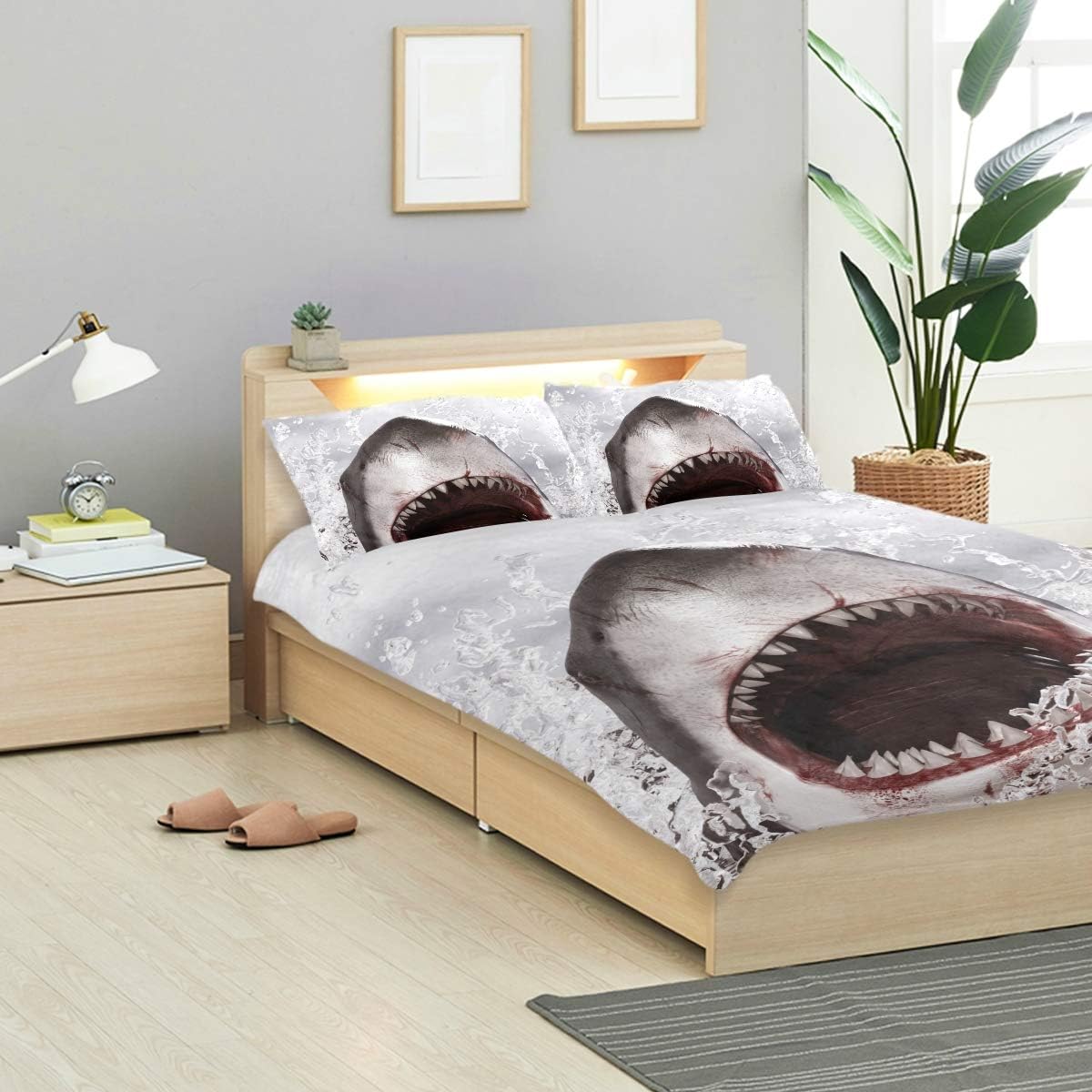 BISHUO Horror Shark Attack 3D Duvet Cover Set Design Bedding Decoration King 3 PC Sets 1 Duvets Covers with 2 Pillowcase Microfiber Bedding Set Bedroom Decor Accessories