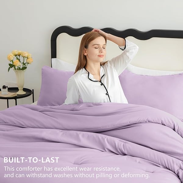 COZYLUX FULL SIZE COMFORTER SET LAVENDER, 3 PIECES LIGHTWEIGHT DOWN ALTERNATIVE QUILTED BEDDING SETS, LIGHT PURPLE ALL SEASONS BREATHABLE SOLID COMFORTER WITH 2 PILLOWCASES, SOFT BED SET FOR BEDROOM