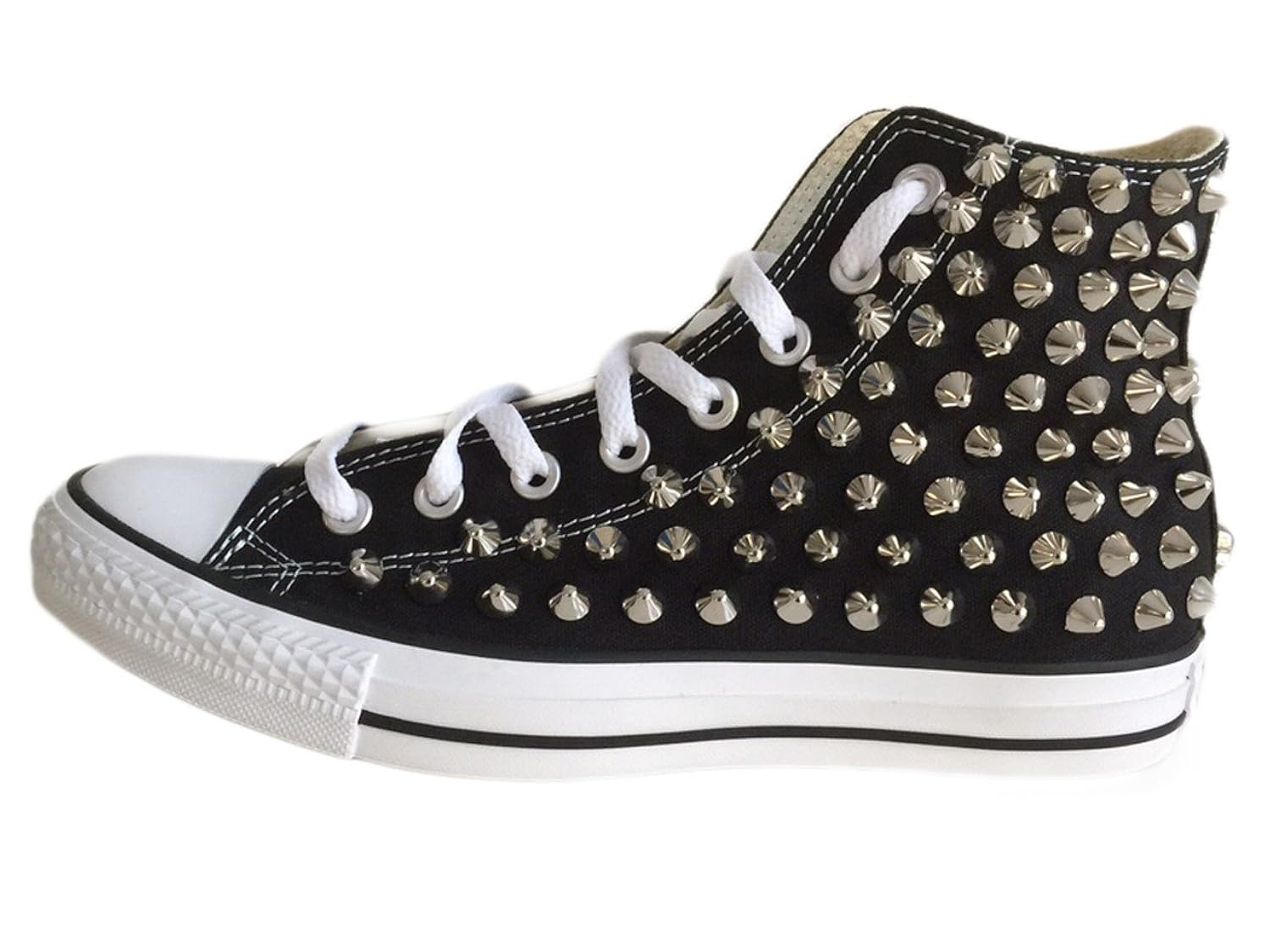 converse gialle con borchie