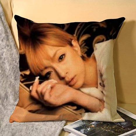 Amazon 北欧スタイル浜崎あゆみ はまさきあゆみ Ayumi Hamasaki枕カバーリネンクッションは 車とソファの枕カバー45 45 Cmを家庭用ユニセックス両面印刷用にカバーします 枕カバー ピローケース オンライン通販