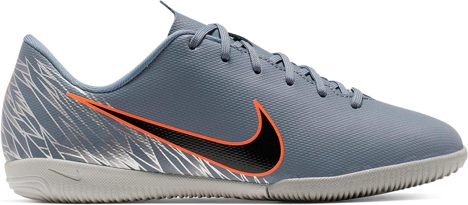 Amazon.com | Nike JR Mercurial VaporX 12 Academy GS IC Soccer Shoes | Soccer