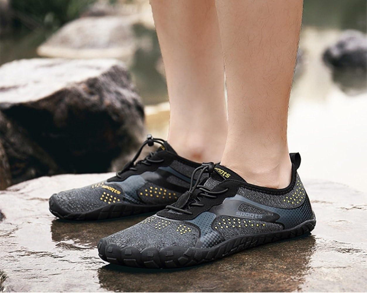 wide men's water shoes