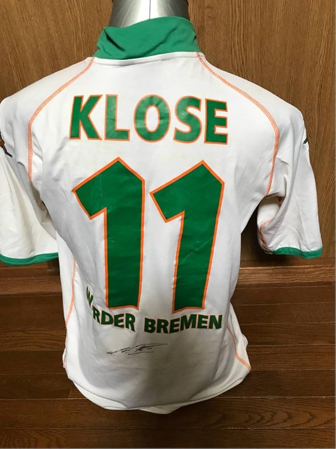 元ドイツ代表 ミロスタフ クローゼ ブンデスリーガ ブレーメン 直筆サイン入り アウェイユニフォーム アイドル 芸能人グッズ 通販 Amazon