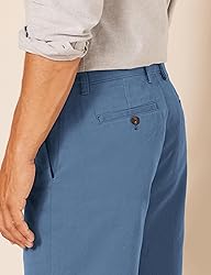 Amazon Essentials Men's Classic-Fit 9" Chino