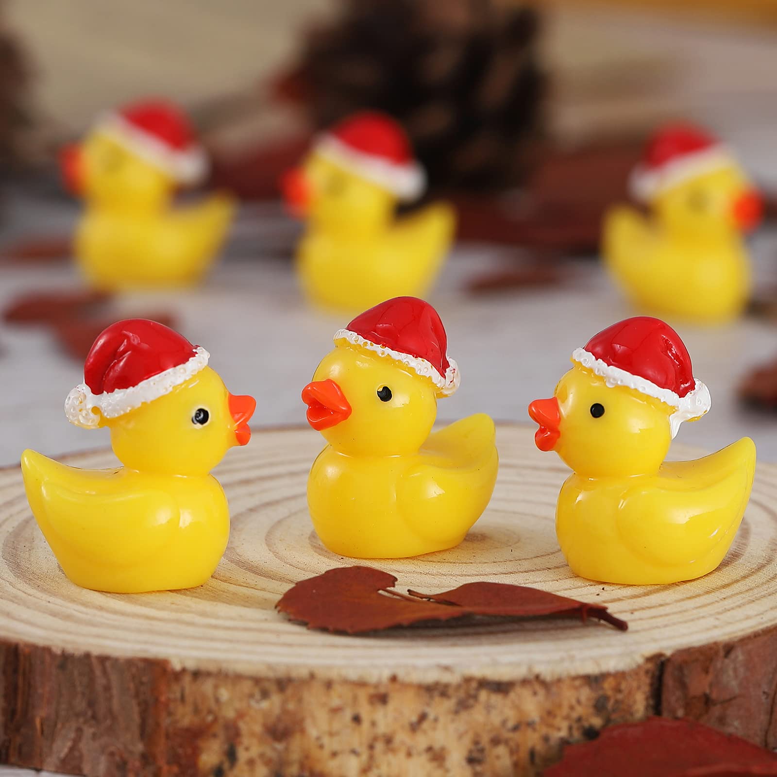 50Pcs Mini Resin Ducks, Mini Christmas Ducks Miniature Duck Figures Ornament for Craft, Dollhouse, Garden Decoration, Home Decorations Christmas Party Favors Gift