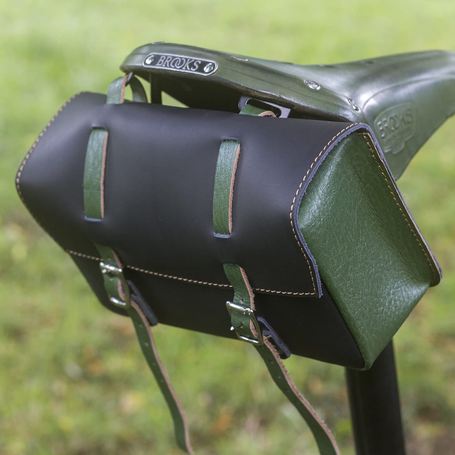 London Craftwork Large Natural Leather Bike Bag Saddle Handlebar in Black Green 2021 Collection