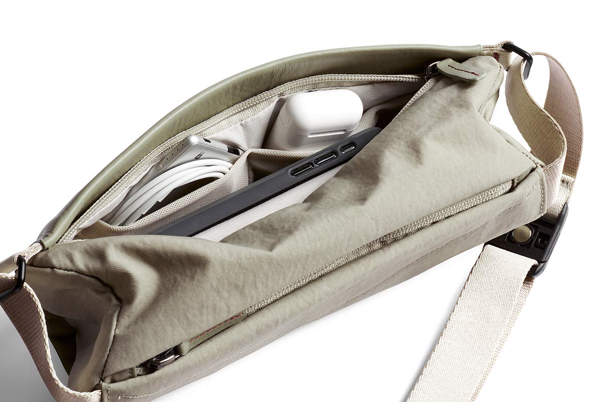 Bellroy SLING MINI PREMIUM - Gürteltasche - dark blue/lila