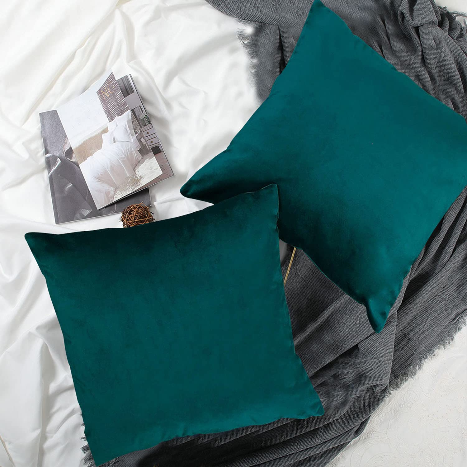Chlophy Teal Cushion Covers Velvet 18×18IN Set of 2 Green 45×45CM Peacock Blue Soft Square Throw Pillow Covers Sofa Couch